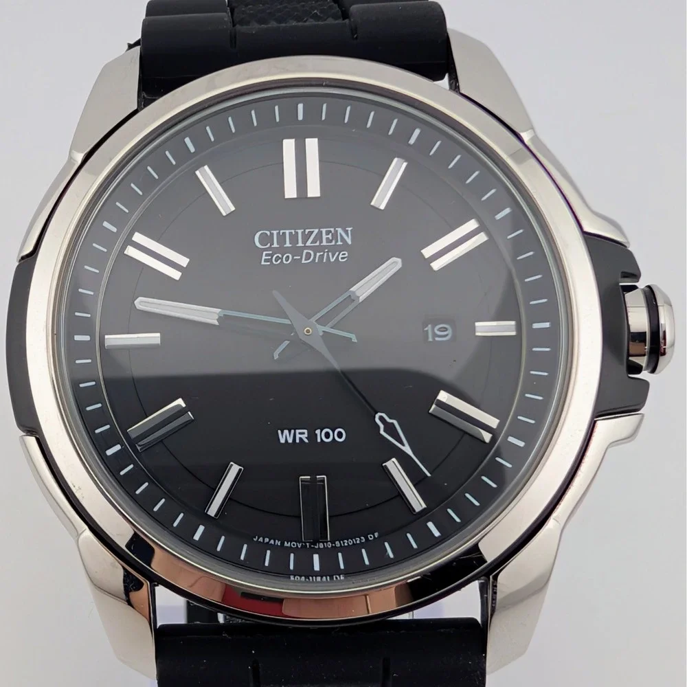Citizen Eco-Drive Weekender J810-S082781 WR100 Black Dial Solar Men's Watch 44mm